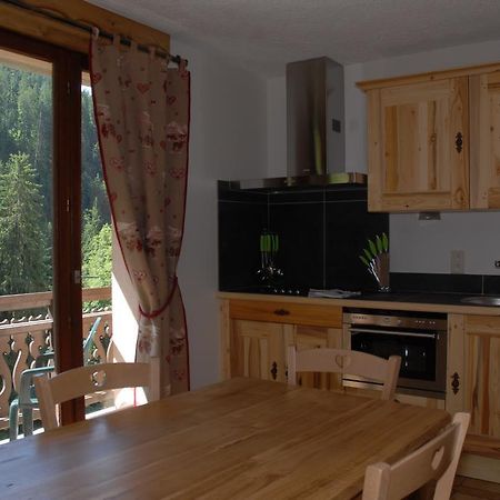 Auberge Des Eglantiers Флюме Номер фото